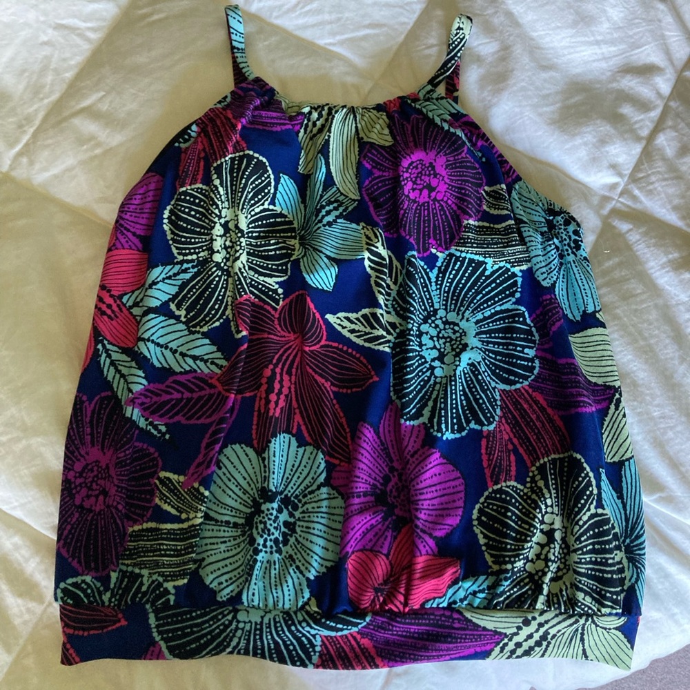 Colorful giant floral tankini top